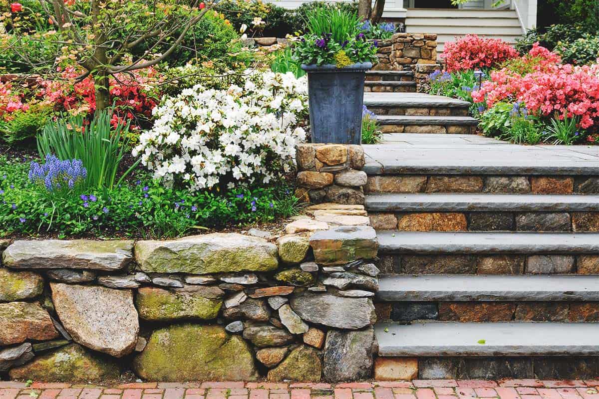 build a retaining wall in victoria bc